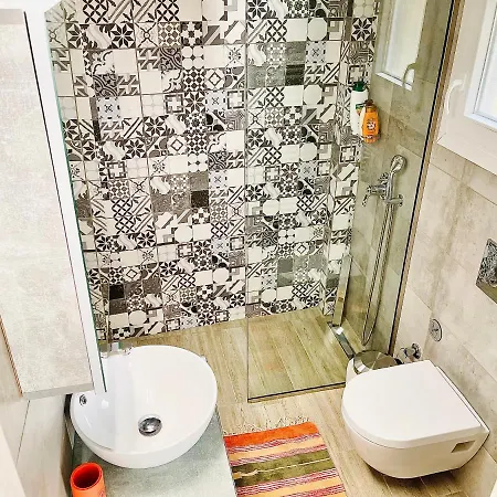 Viverefelix - Genius Loci * Kavala