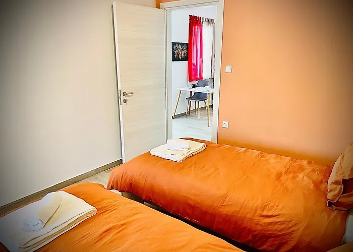 Viverefelix - Genius Loci * Kavala