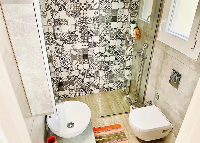 Viverefelix - Genius Loci * Kavala