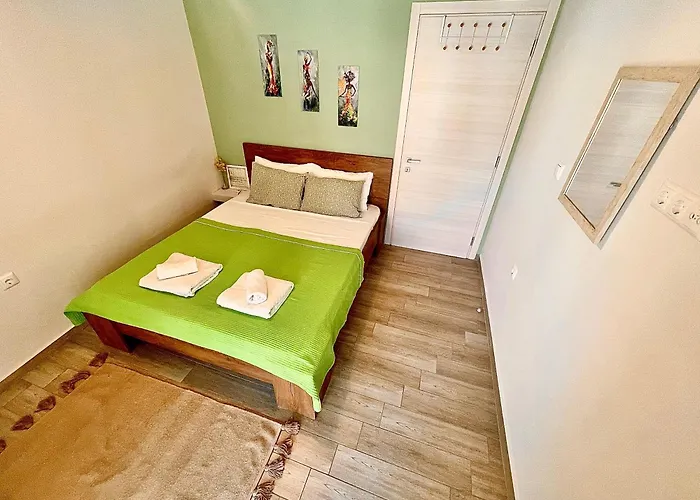 Viverefelix - Genius Loci Lejlighed